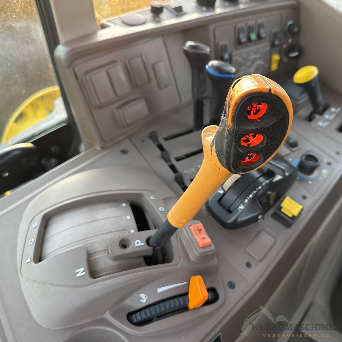 John Deere 6120M – Bild 9